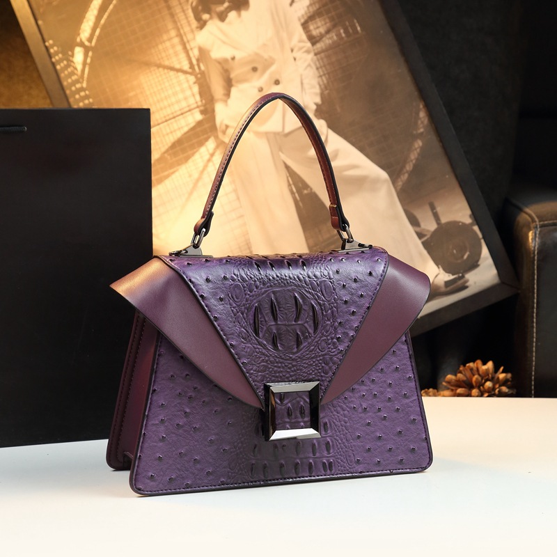 Luxury Bags Must Have - Borsa fasciatoio di lusso firmata da