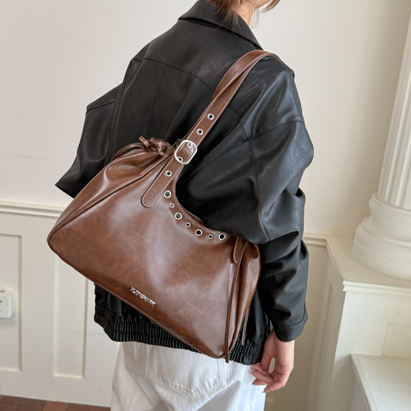 Borse a Spalla Stile Vintage d - Luxury Bags Vegan recensione e prezzo