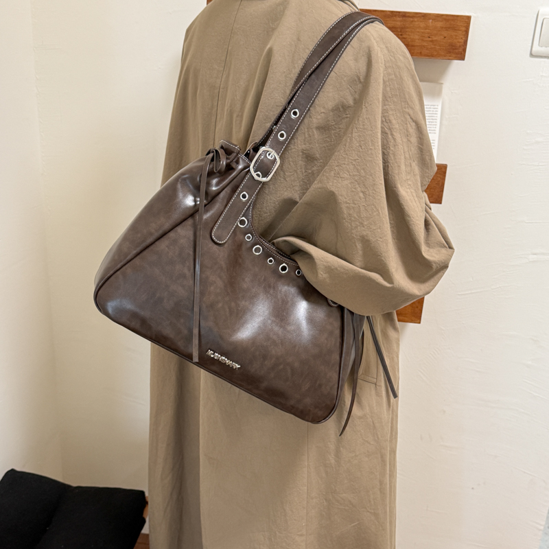 Borse a Spalla Stile Vintage d - Luxury Bags Vegan recensione e prezzo