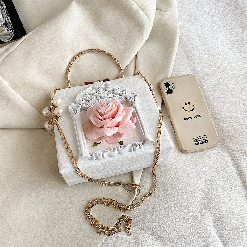 Borse a tracolla con fiori di  - Luxury Bags Store recensione e prezzo