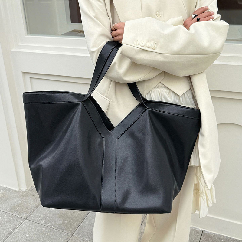 Borse Donna in Vera Pelle di L - Luxury Bags Store recensione e prezzo