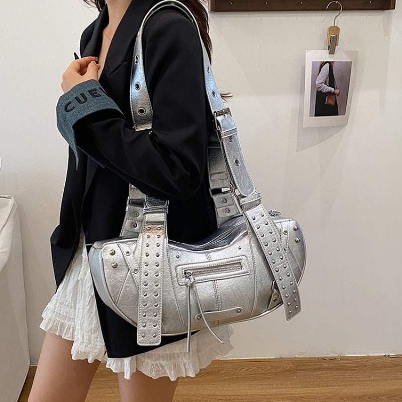 Borsa tote di design indispens - Luxury Bags Must Have recensione e prezzo