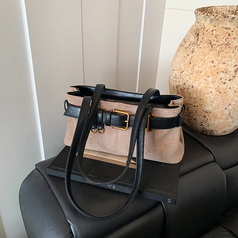 Nuova Borsa a Spalla di Lusso  - Luxury Bags Vegan recensione e prezzo