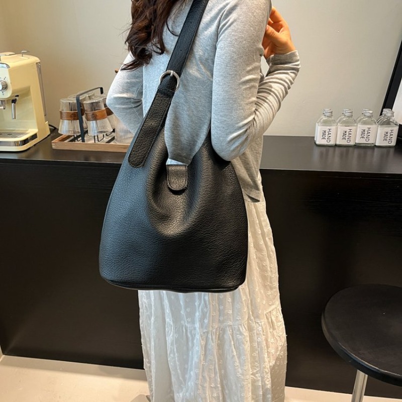 Elegante Borsa Fasciatoio da D - Luxury Bags Must Have recensione e prezzo