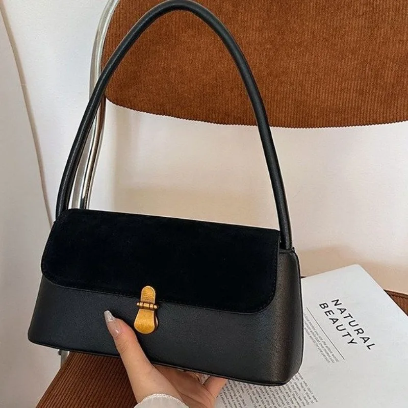 Elegante Borsa Fasciatoio da D - Luxury Bags Must Have recensione e prezzo