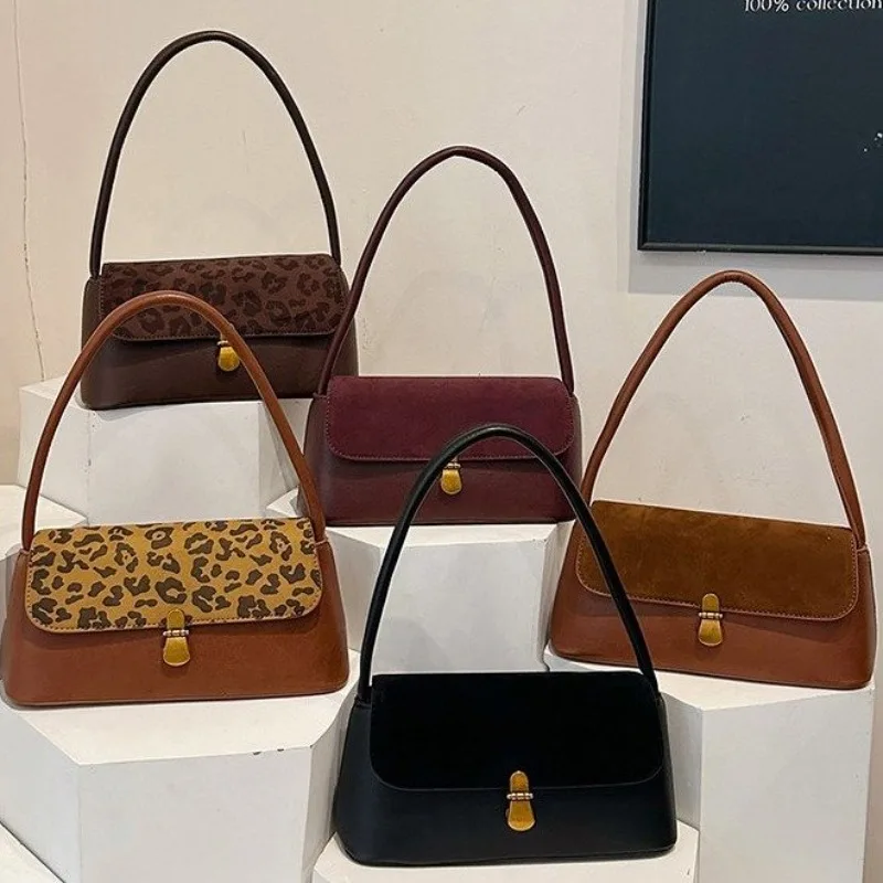Elegante Borsa Fasciatoio da D - Luxury Bags Must Have recensione e prezzo