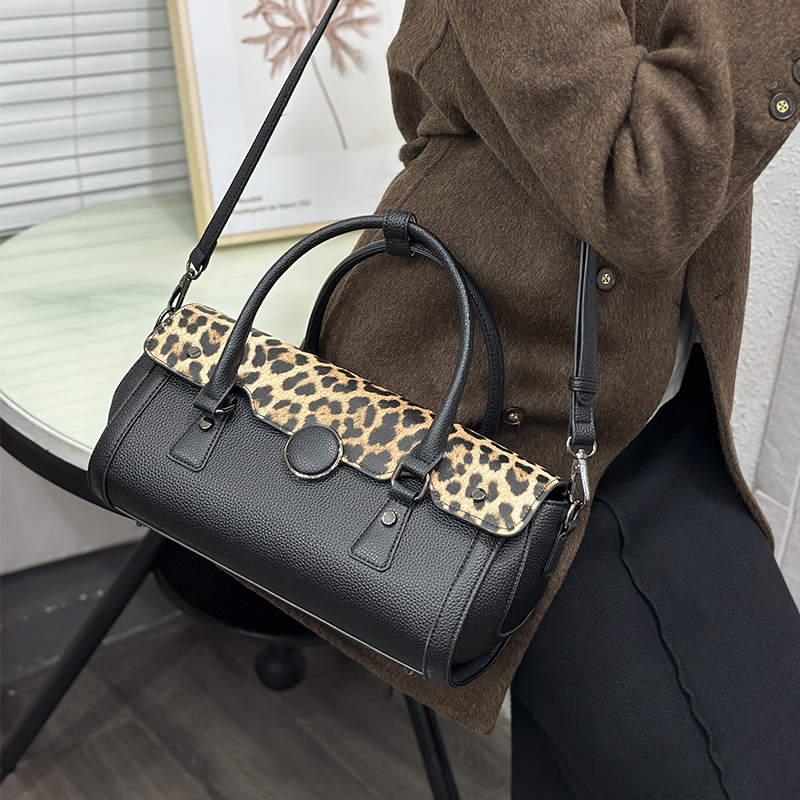 Borsa Vintage con Stampa Leopa - Luxury Bags Vegan recensione e prezzo